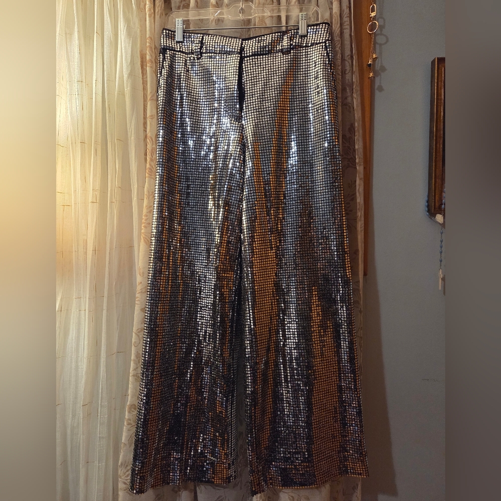 Aknvas Black Garment